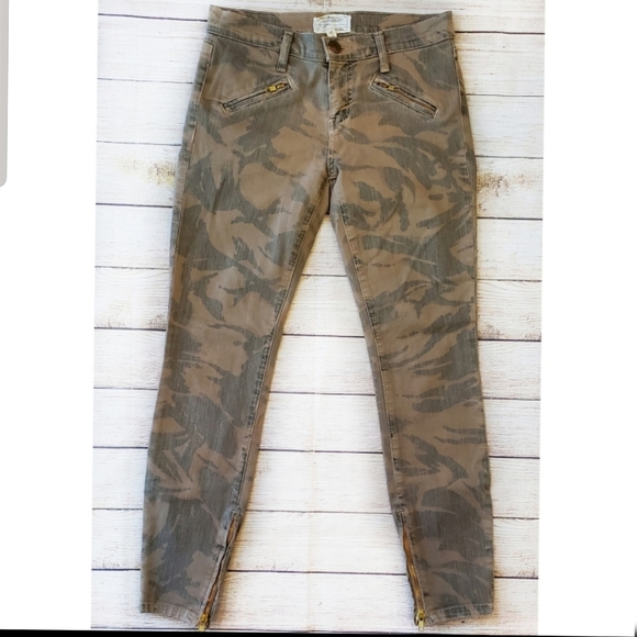 Current/Elliott Silverlake Camo Jeans - Picture 3 of 5